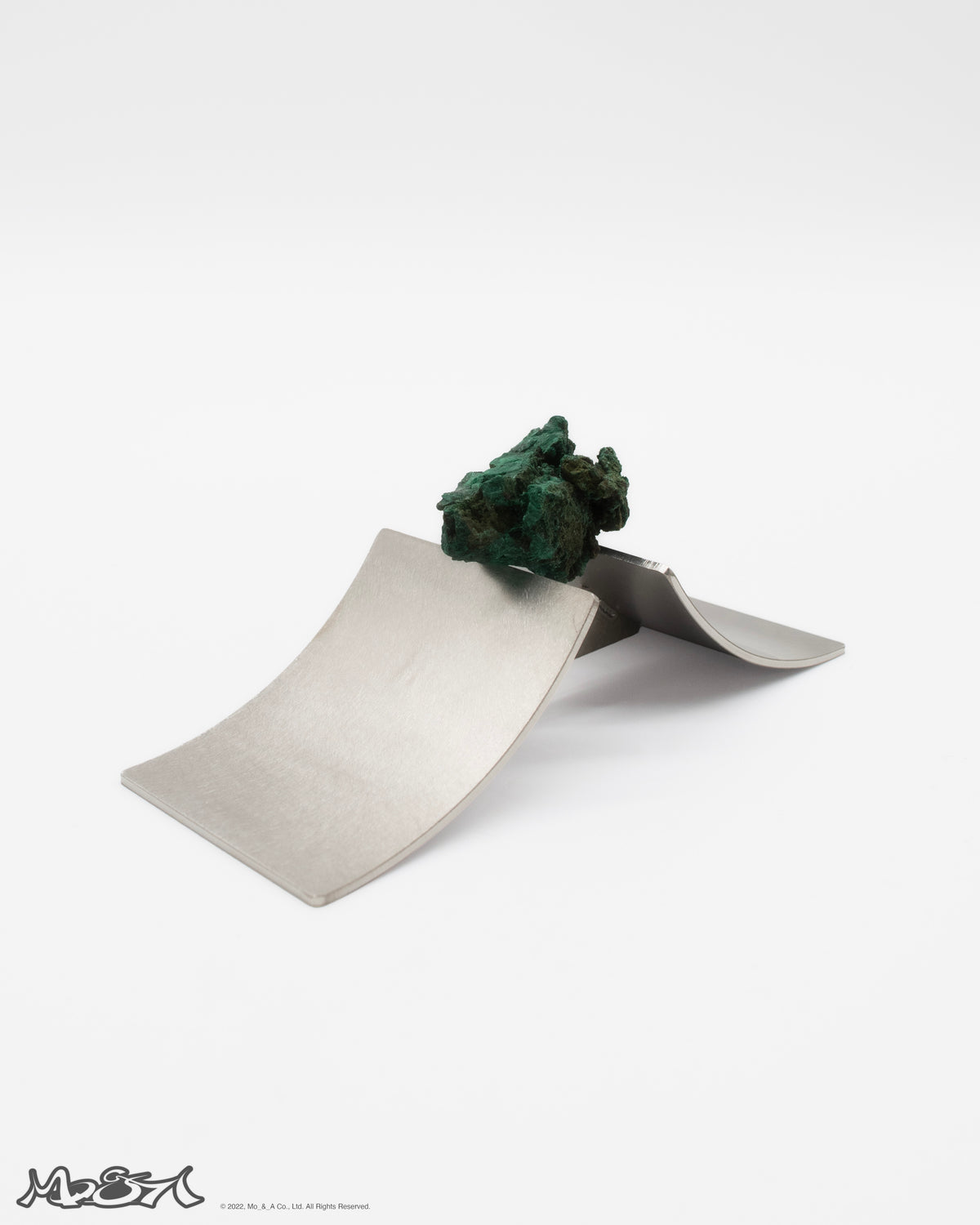 Mo_&_A - Steel Mineral Stand