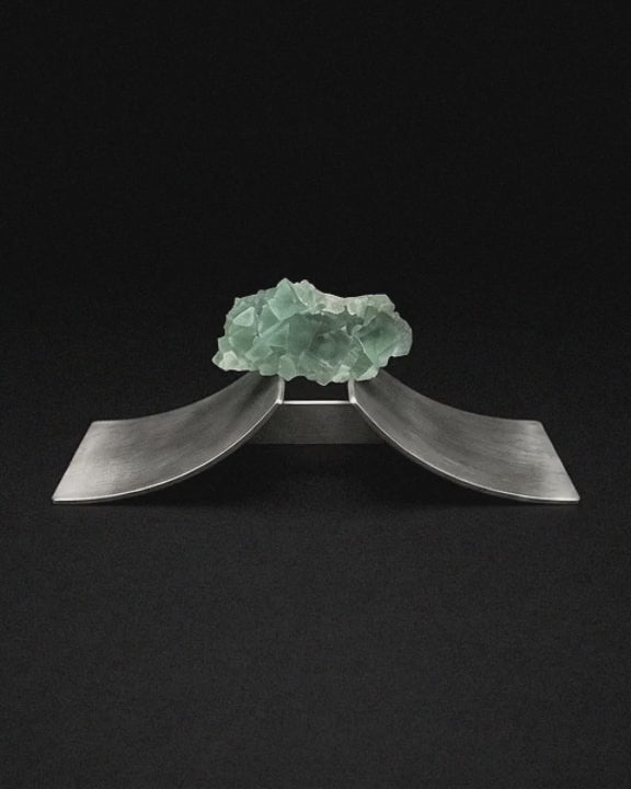 Mo_&_A - Steel Mineral Stand